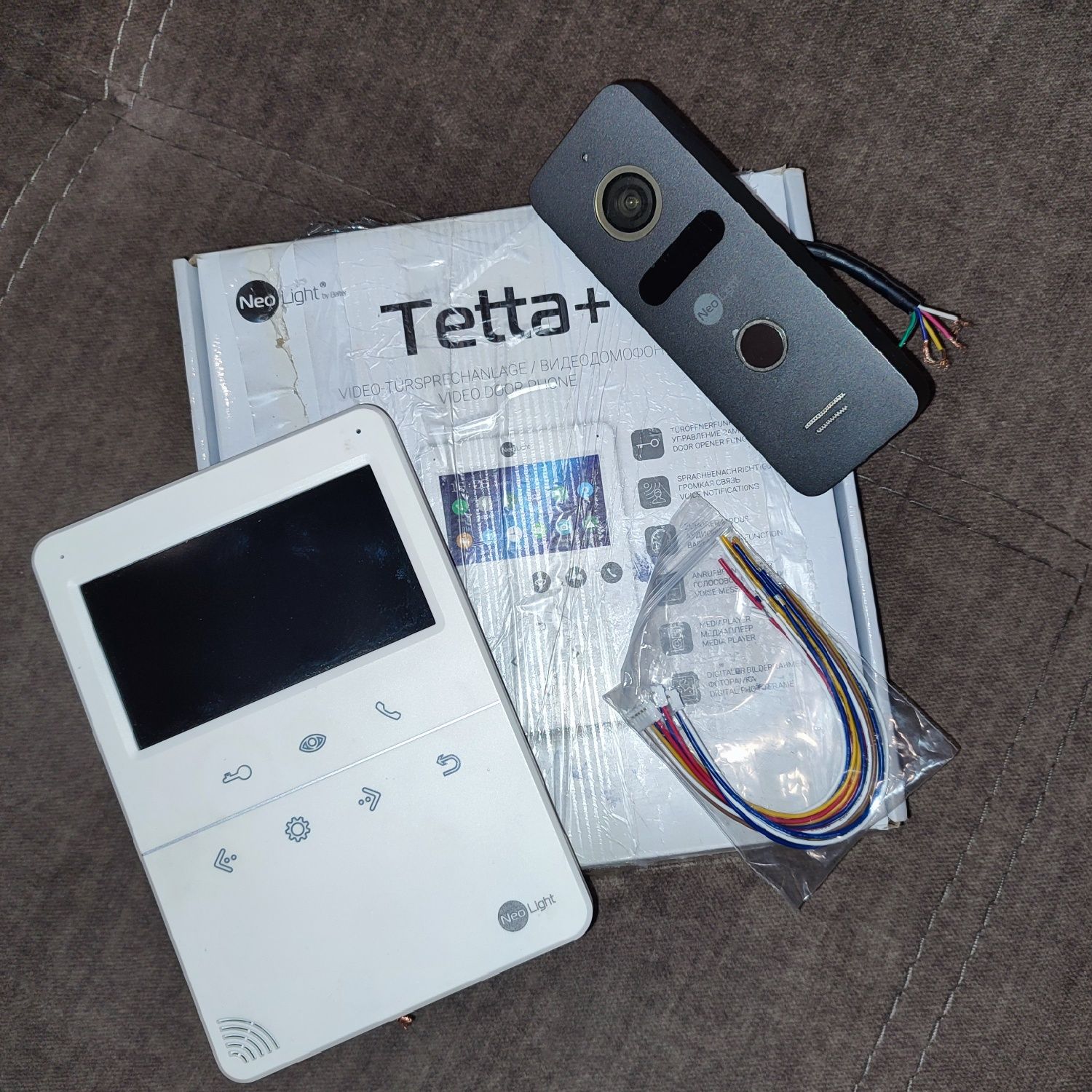 Видеодомофон Neolight TETTA+ и панель Solo FHD