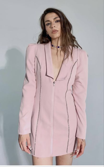 Піджак-сукня рожевий зі старазами
