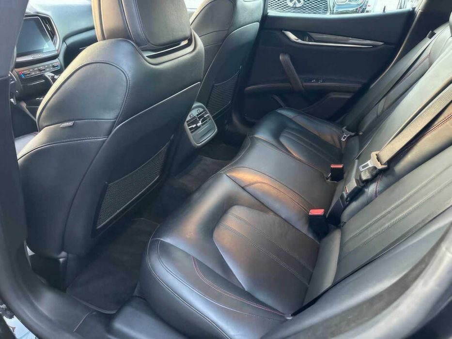 Maserati Ghibli S Q4      2017