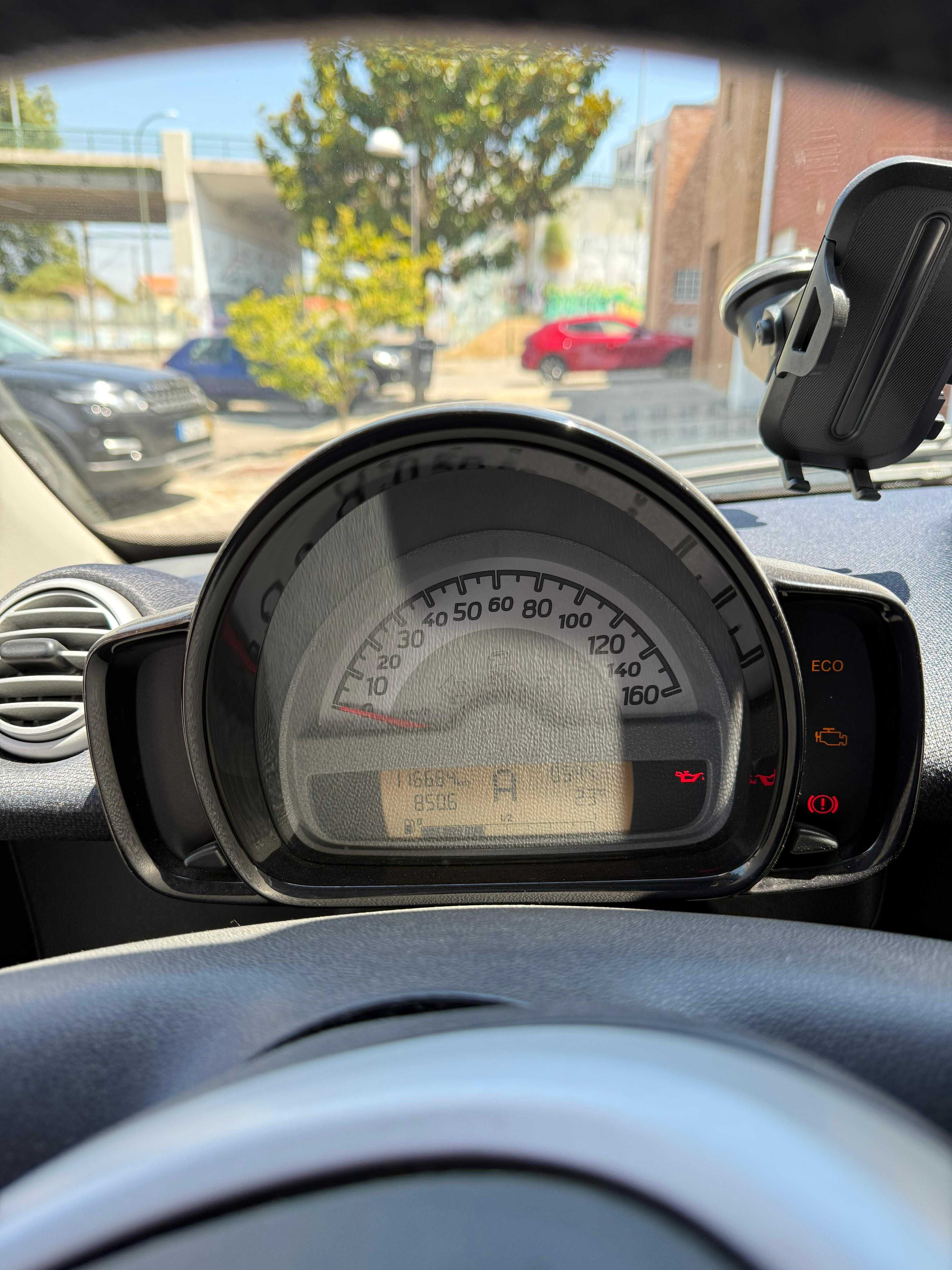 SMART FORTWO CABRIO 1.0 mhd branco/vermelho