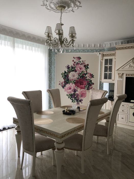 Продаж будинку та 18 соток землі