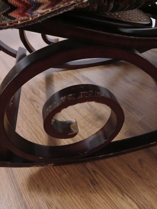 Кресло качалка деревяное итальянское