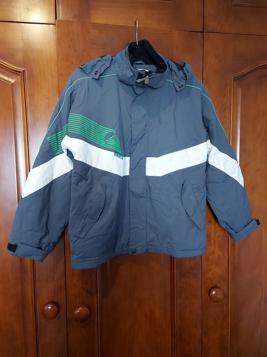 Blusão da Quiksilver - 12 Anos Cinzento Metalizado.