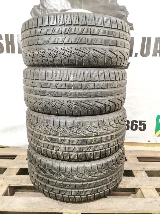 Резина 235/45 R17 Pirelli Sottozero 3 Зима Комплект Z17-137