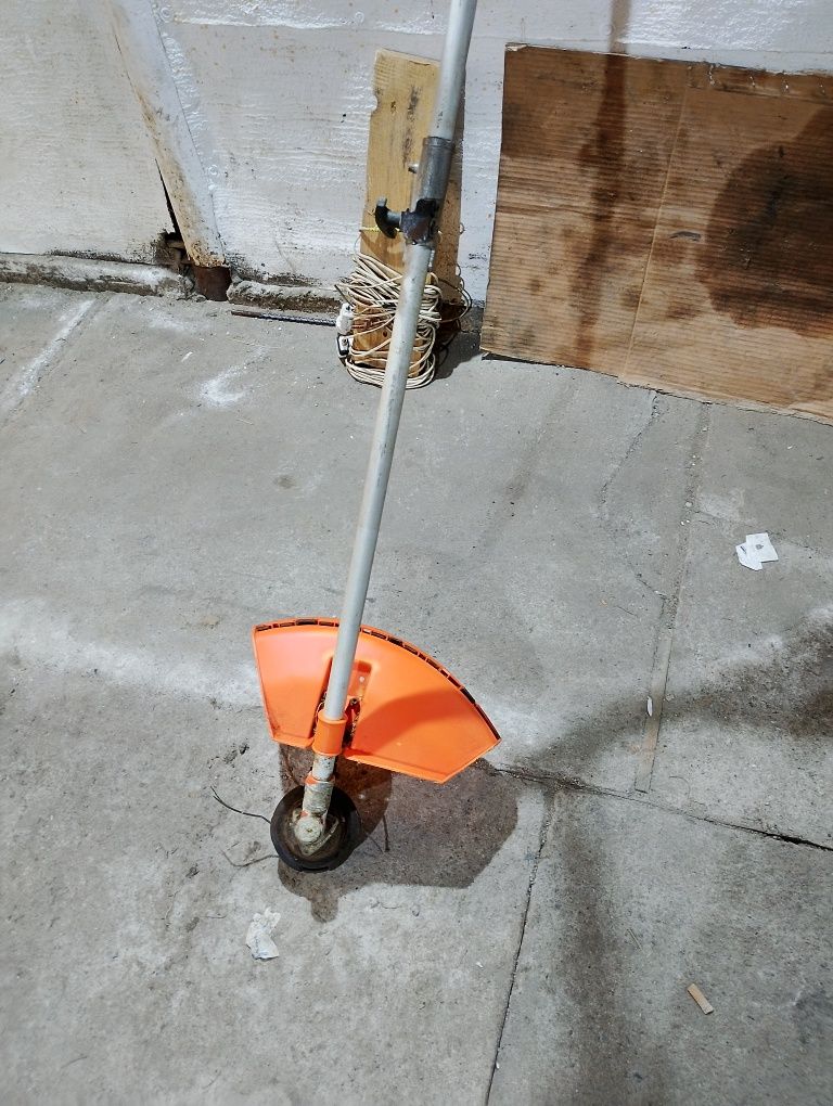 Kosa spalinowa FUXTEC