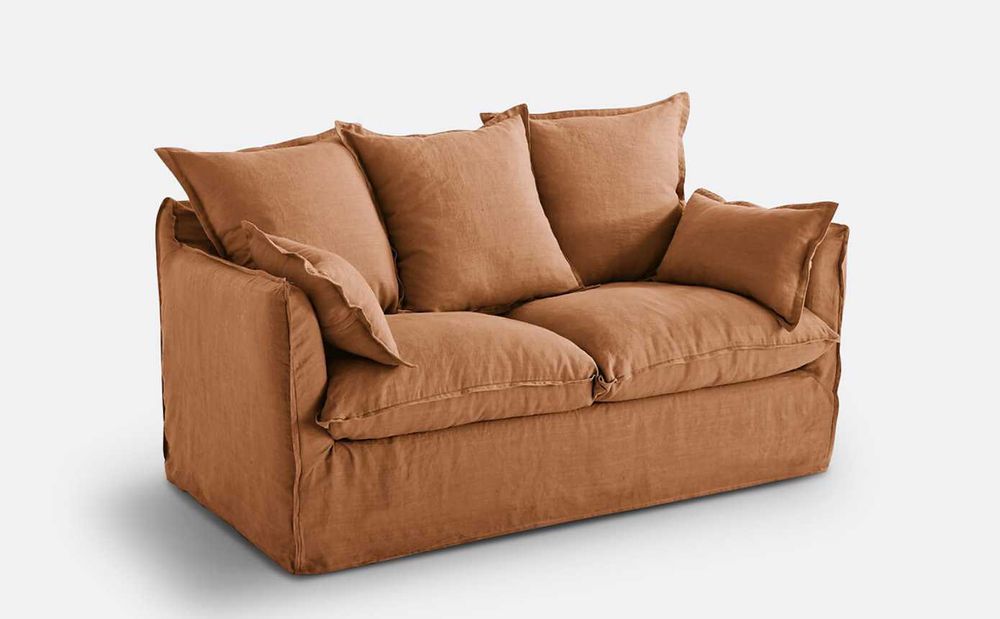 Sofá em linho c/ dois anos e meio