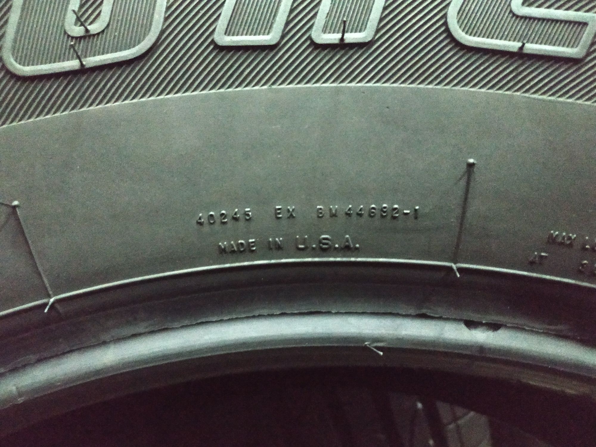 Всесезонні шини 255/70 R18 (113S) BRIDGESTONE