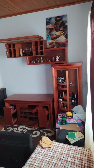 Móvel de sala para TV,bar e arrumação de CDs