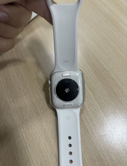 Apple Watch SE 40 mm – Como Novo (6 meses de uso), Garantia Até 2027