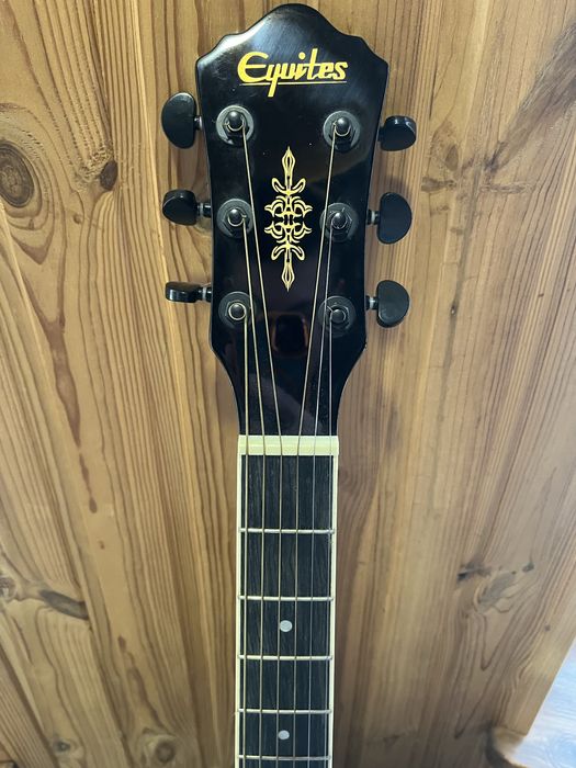 Продам акустичну гітару Equites