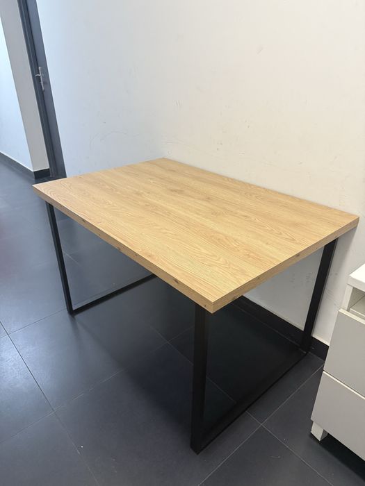 Stół do jadalni salon brw jak nowy 120x80 metalowe nogi drewno