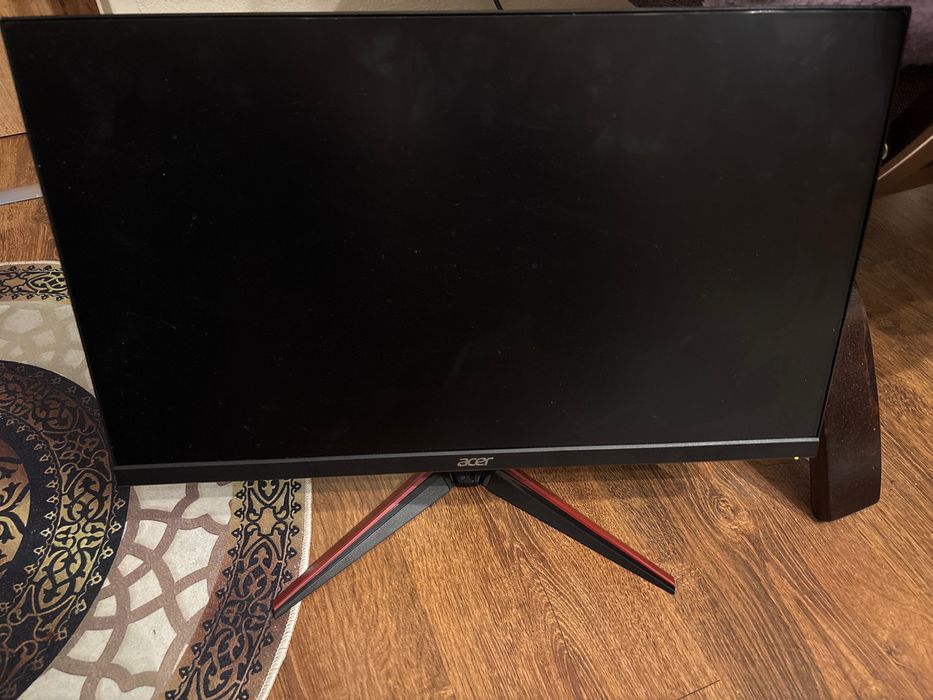 Sprzedam Acer Nitro VG240YBMIIX czarny uszkodzona matryca do wymiany