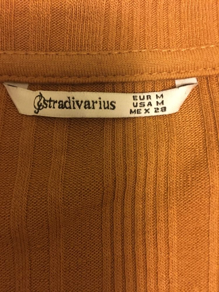 Bluzka M bezrekawnik „Stradivarius”