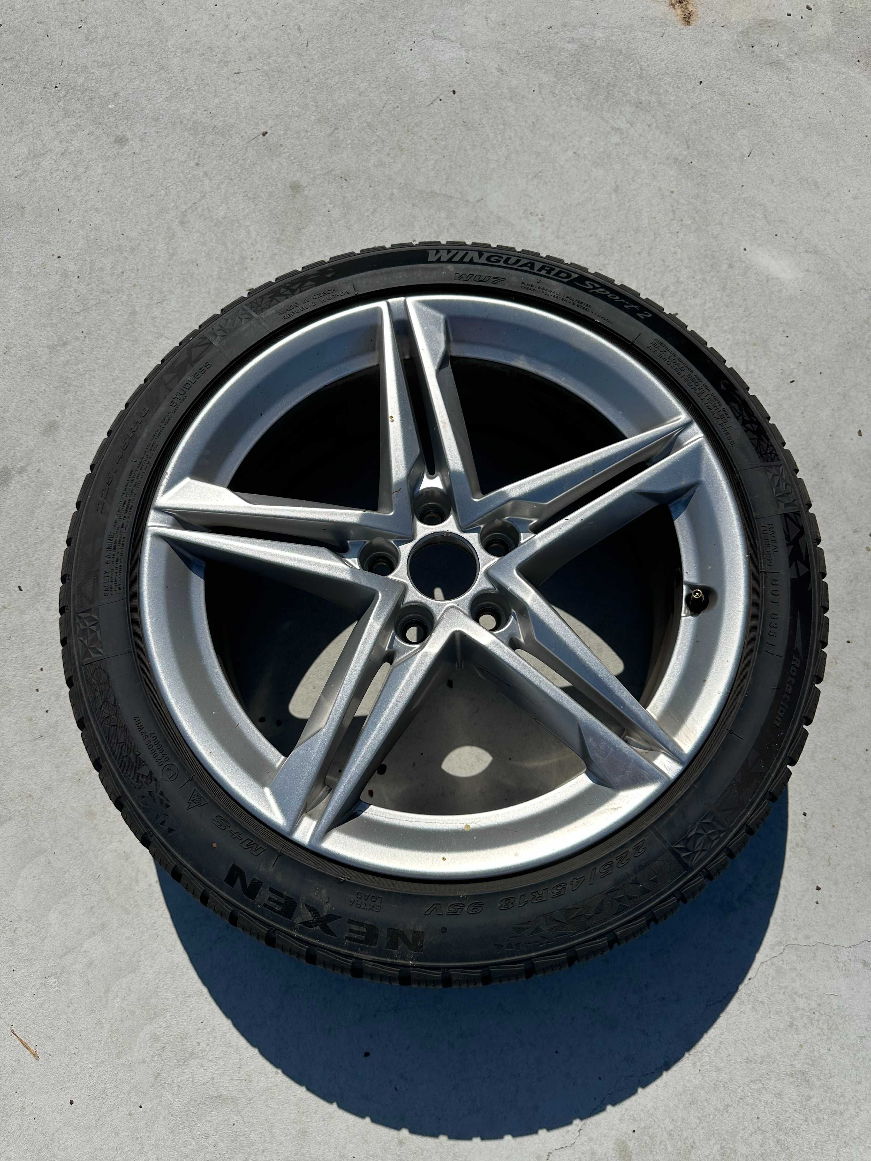 Audi A4 B9 Felga Aluminiowa Et40 8W0