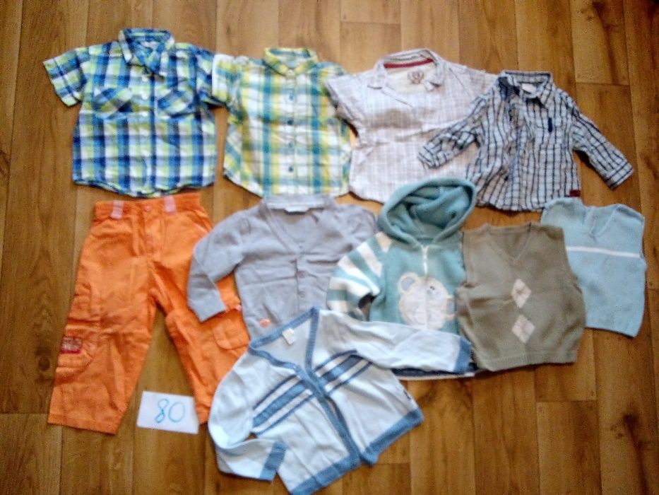 Ubranka w rozmiarze 80