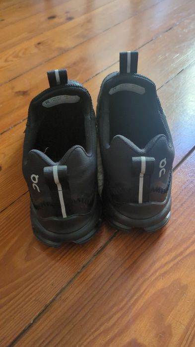 Ténis On novos  ( sem etiqueta )