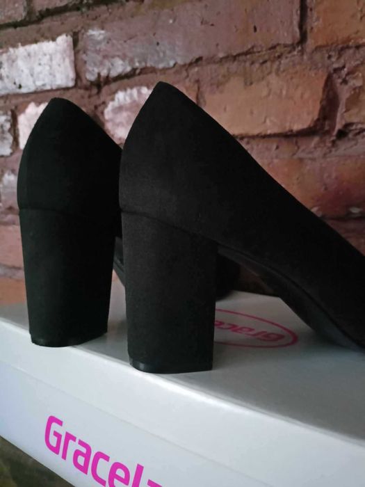 Buty Graceland na obcasie r. 40