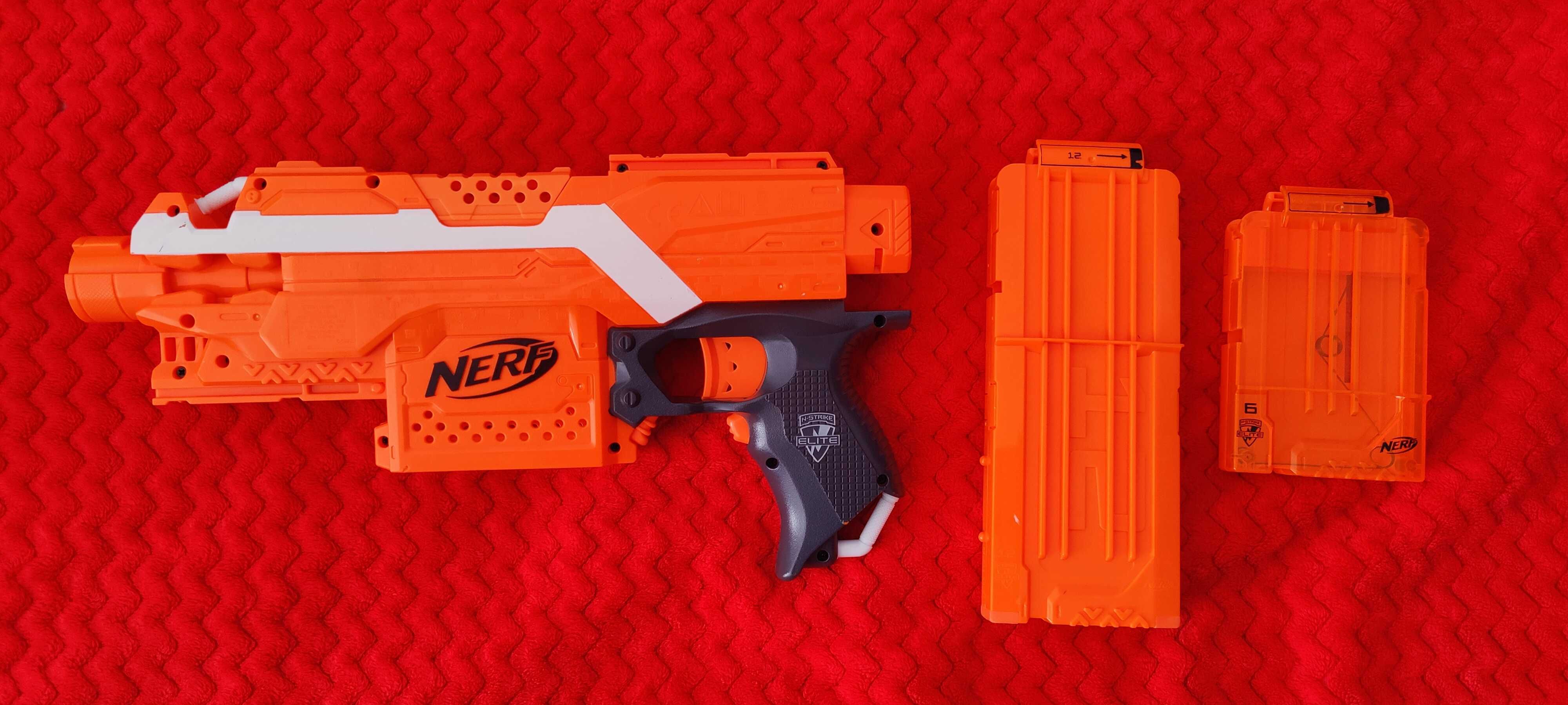 Pistolet Nerf Strife elektryczny - 2 magazynki.