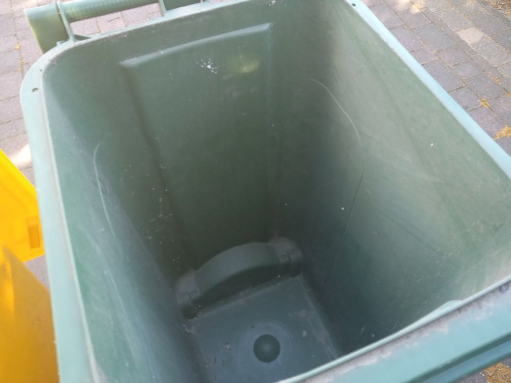 Kosz pojemnik na odpady śmieci 240 l