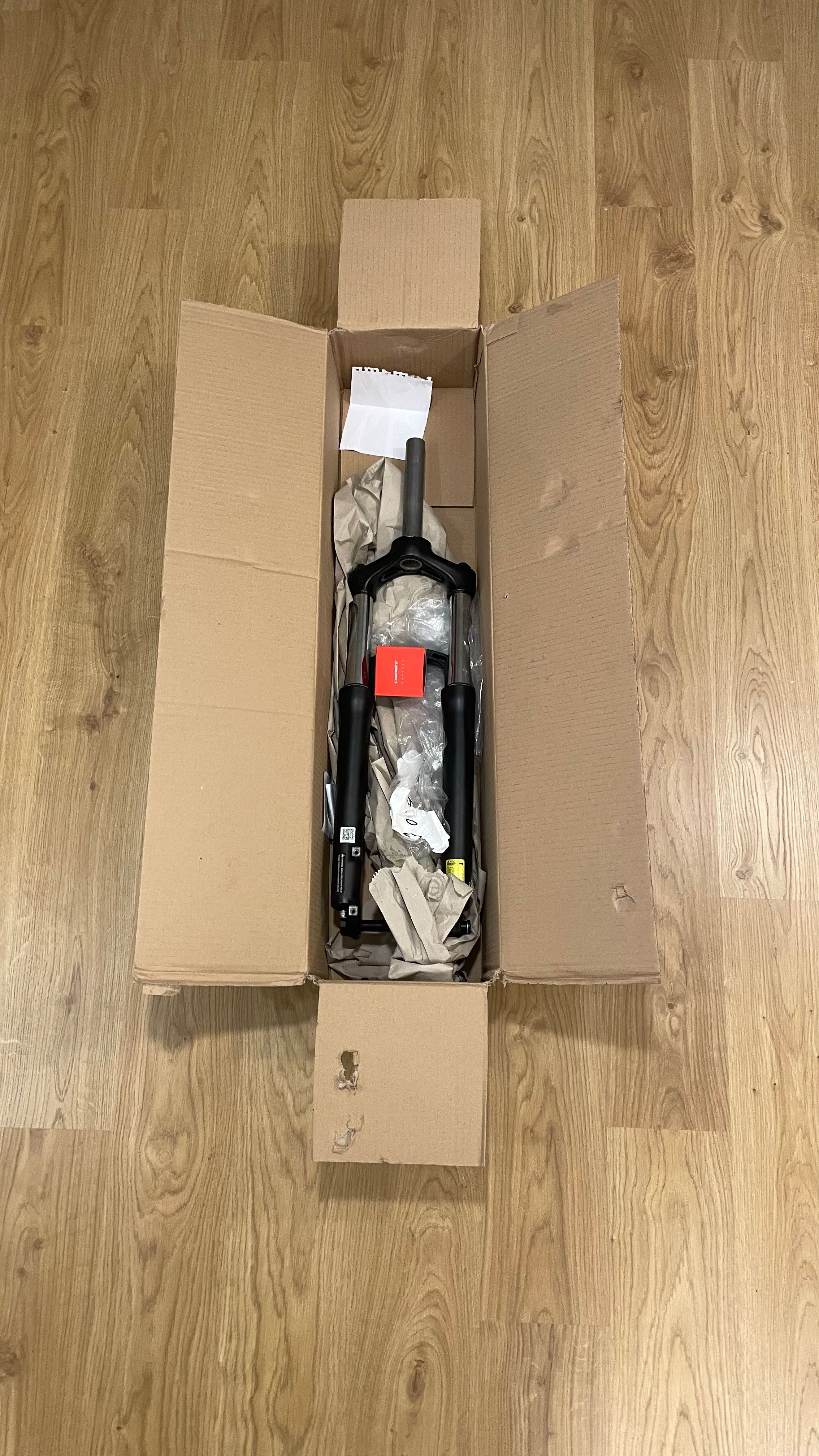 Suspensão SR Suntour XCM 32 | 27.5+