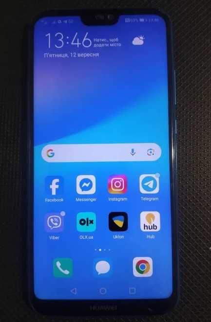 смартфон Huawei p20 Lite 4 GB.