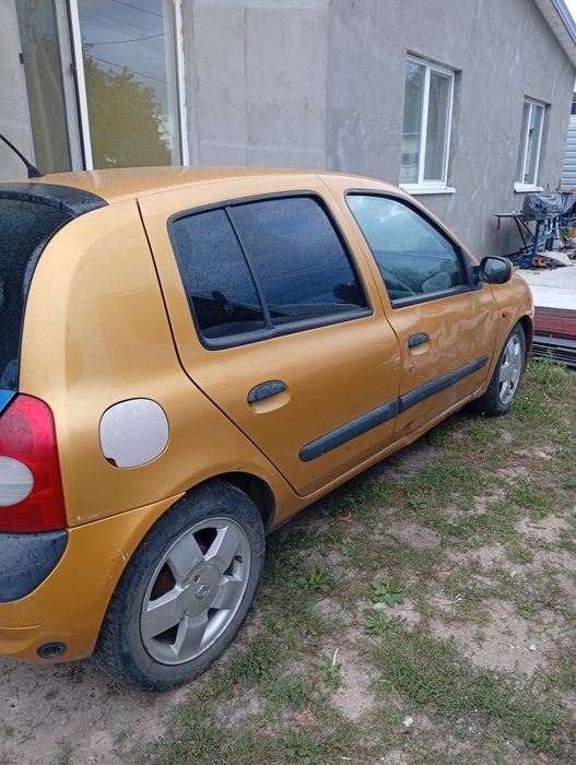 Renault Clio 2 - 2002 року