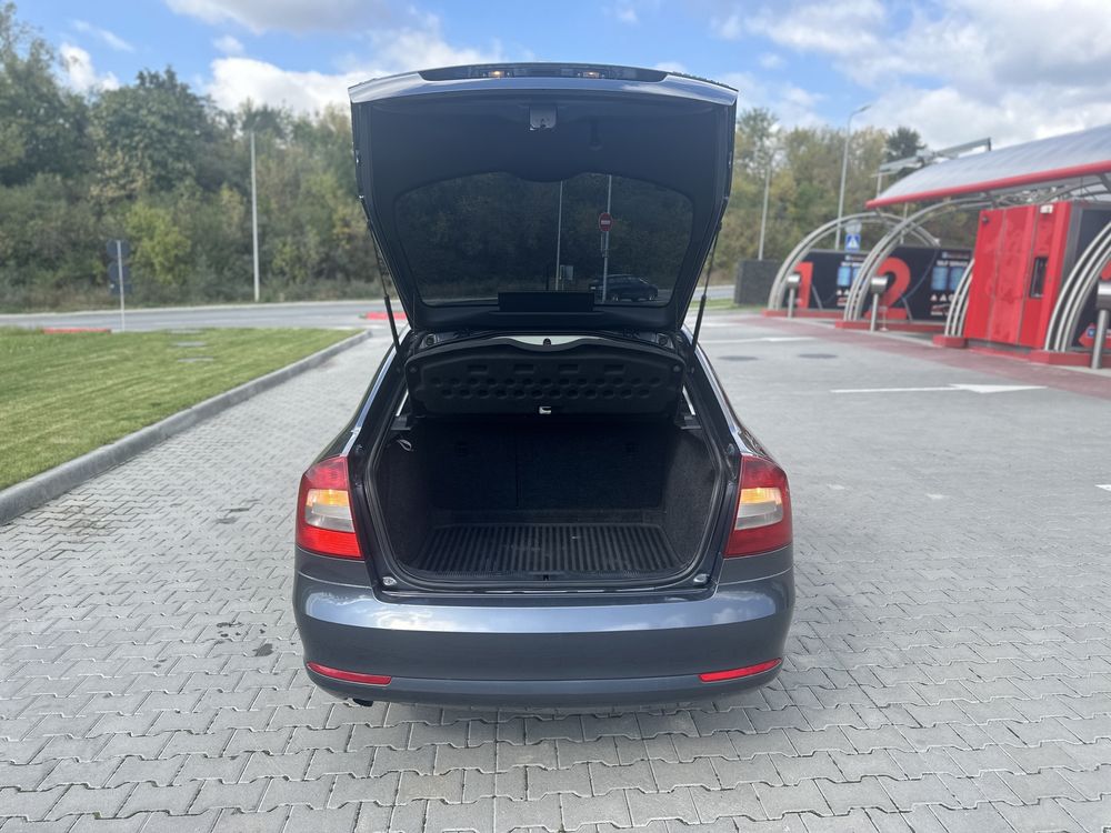 Продам Skoda octavia 2011 рік 1,6 тді