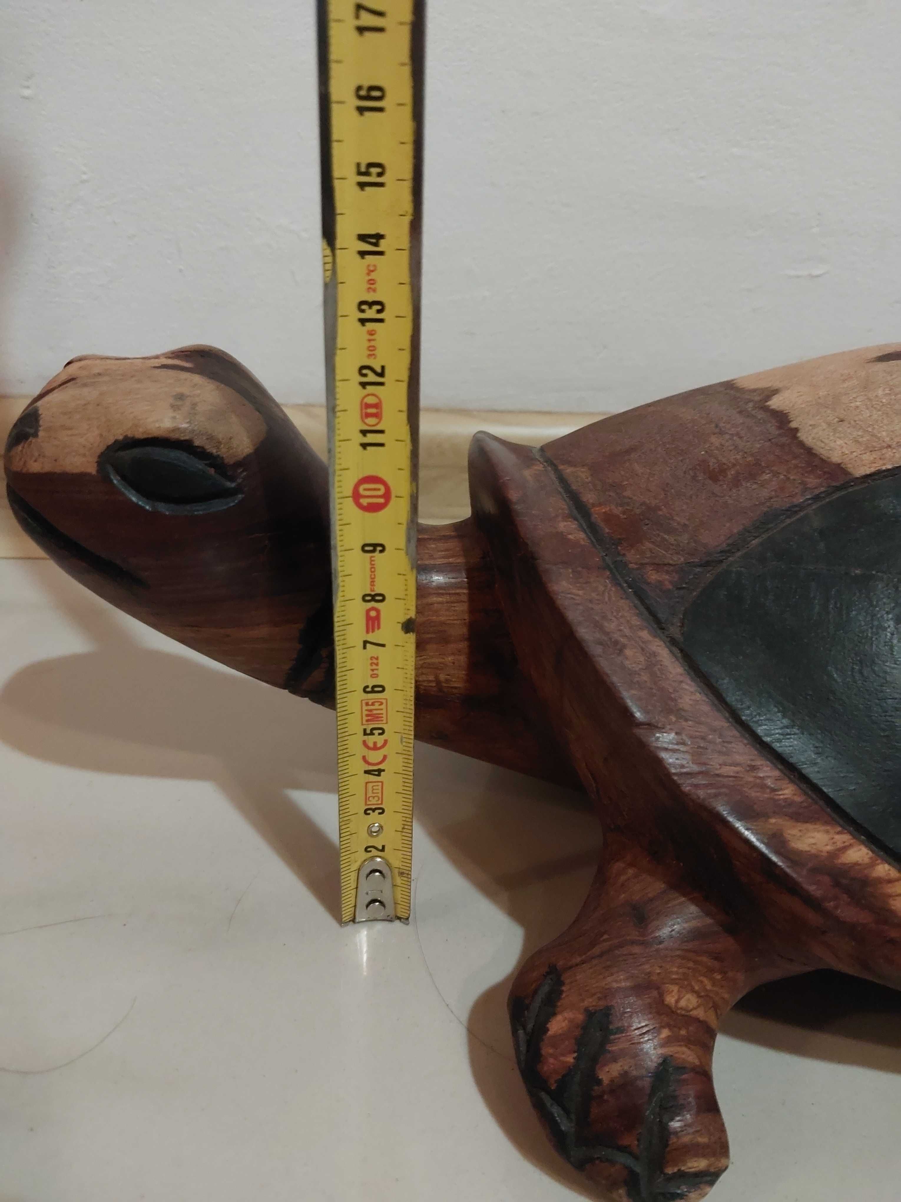 Figurka drewniana żółwia