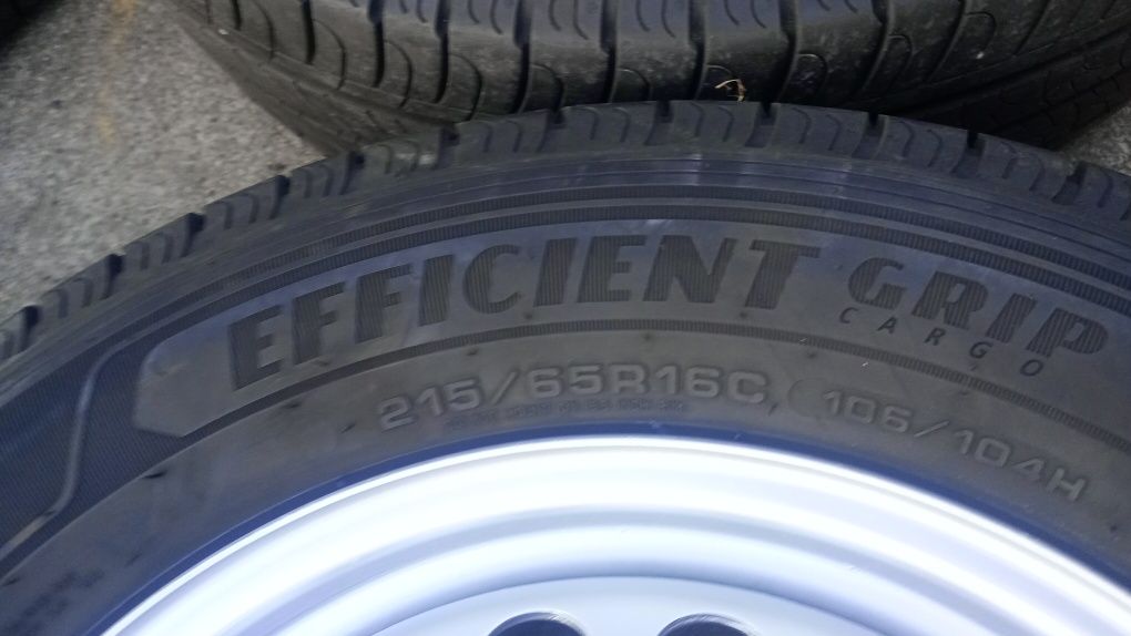 Koła do VW  transporter T5 opony 0323 jak nowe
