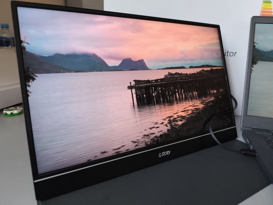 przenośny monitor G-STORY