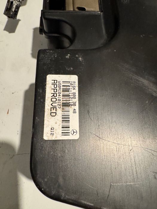 Pompa hydrauliczna klapy pokrywy  bagażnika ML W164 X164 siłownik