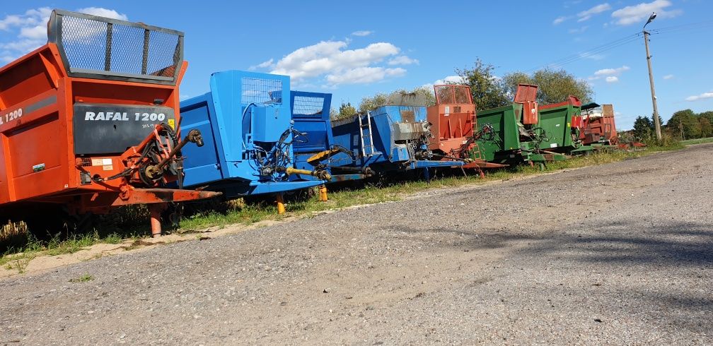 Wynajem Sprzętu Rozrzutnika Obornika,8-20 ton . Do wapna, Transport .