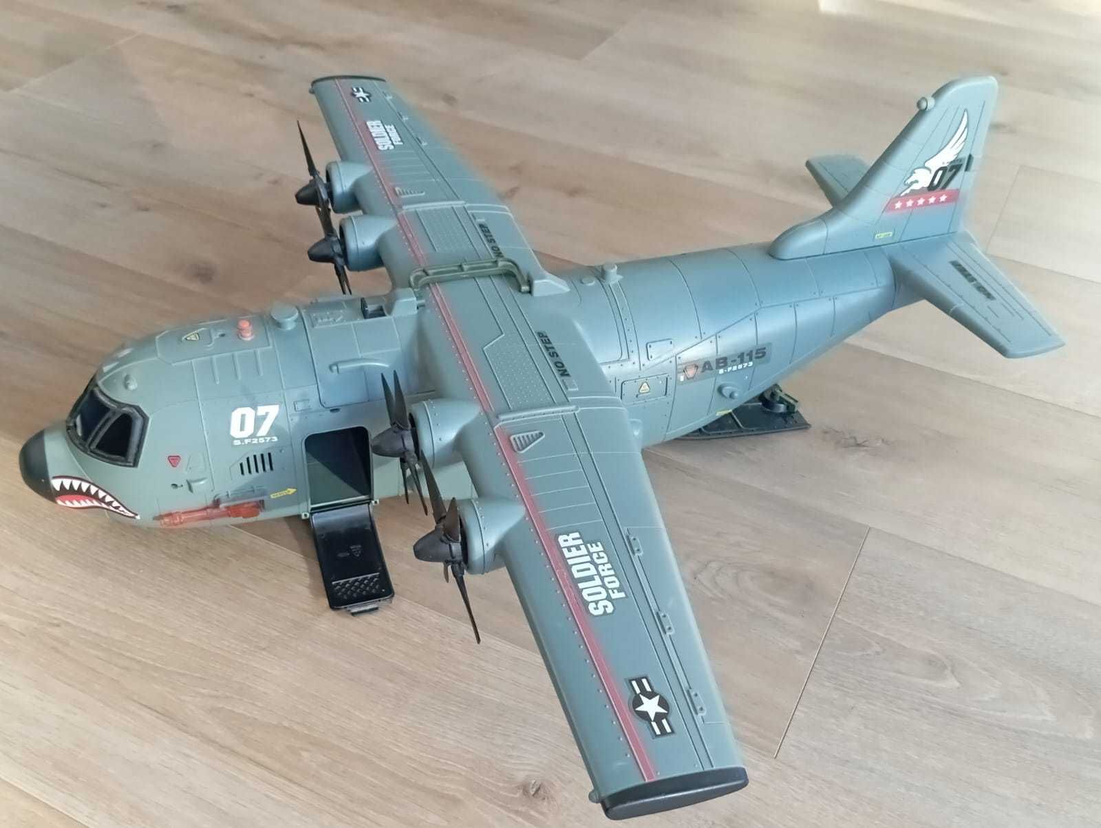 Brinquedos Militares – Conjunto de Porta-Aviões + Aviões