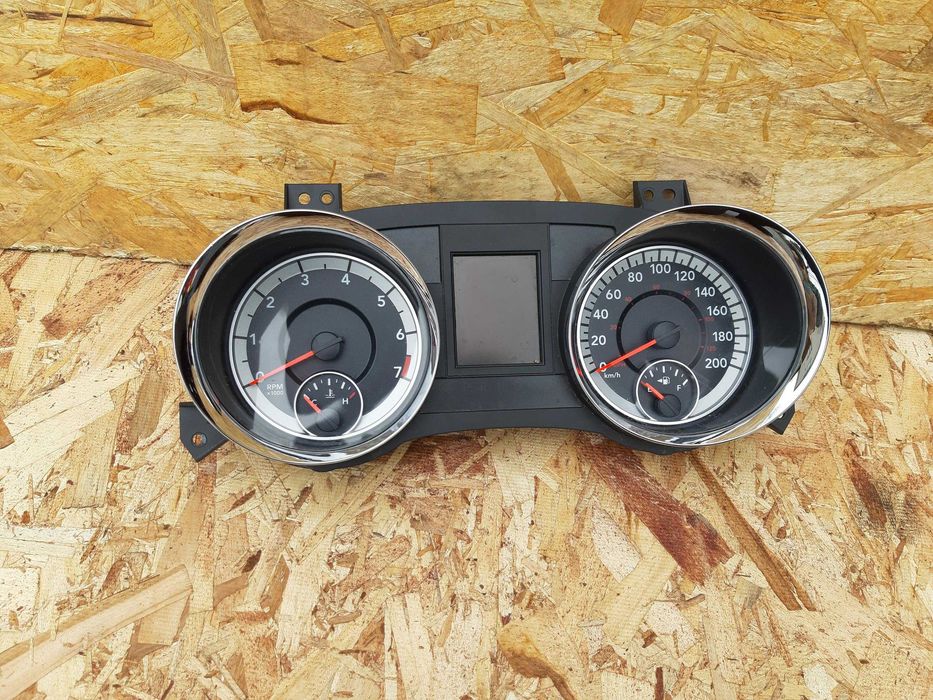 Licznik Chrysler Town Country Dodge Caravan 11-19r RT 3.6 euro Voyager