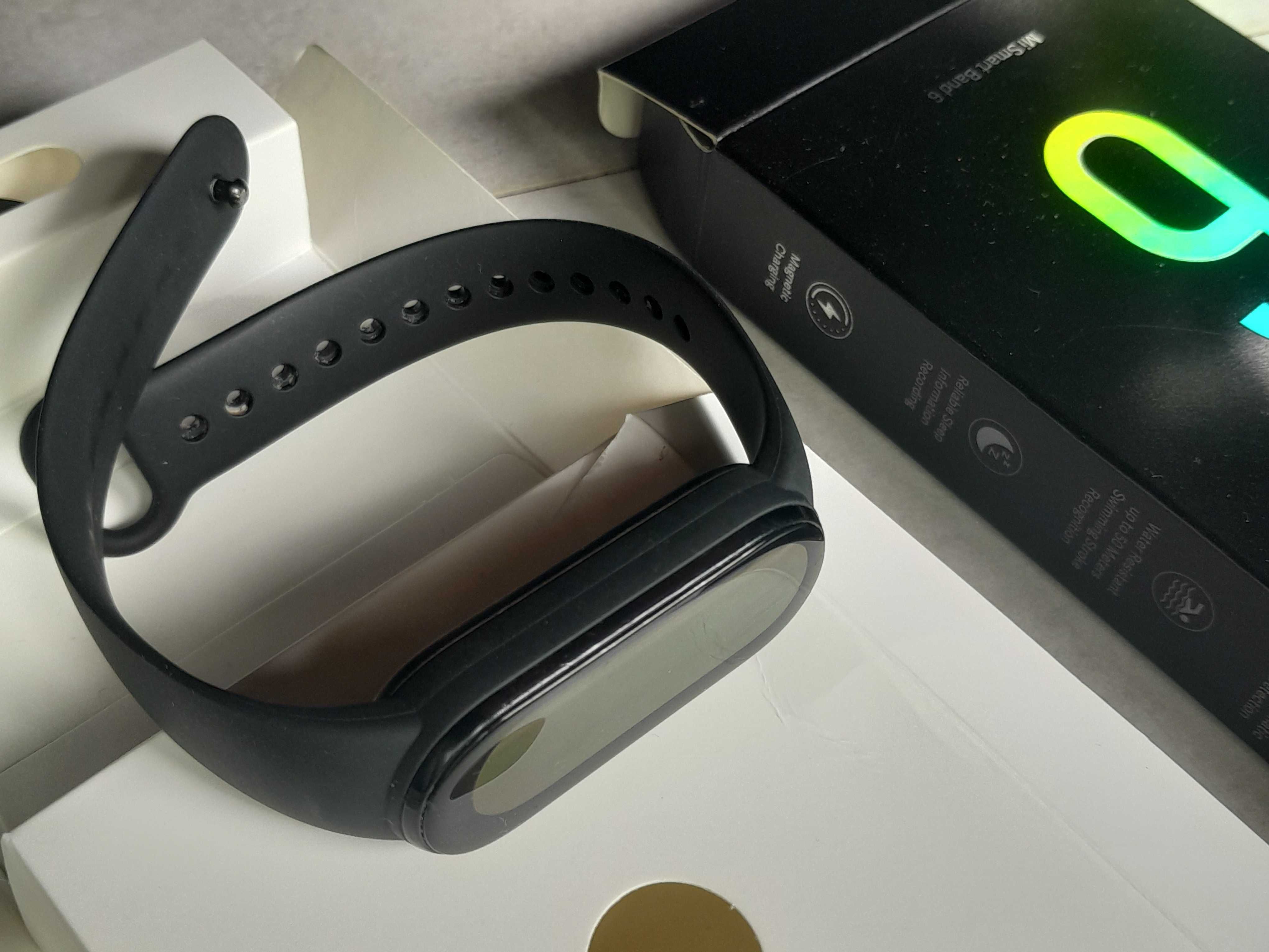Smartwatch Mi Smart Band 6 uszkodzony nowy zwrot outlet
