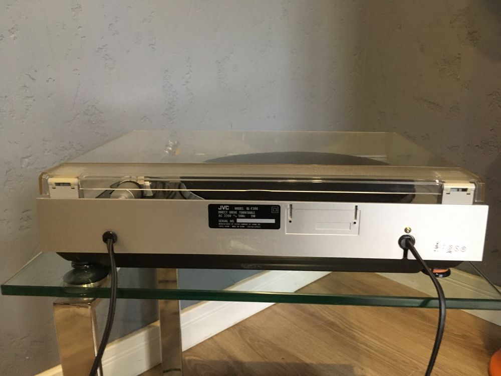 JVC QL-F300 gramofon direct drive automatic