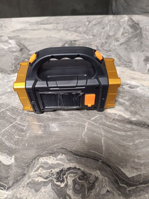 Акамуляторни фанари