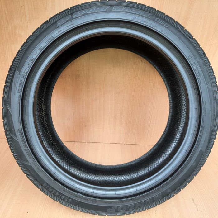 1 szt. Dunlop SP Sport Maxx 050 235/45 R18 94Y 5mm