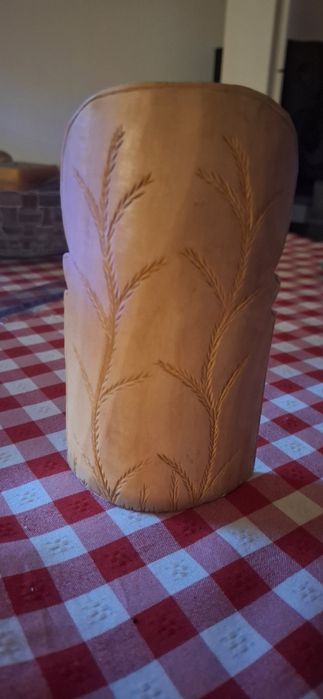 Estátua feita em madeira Sandalo