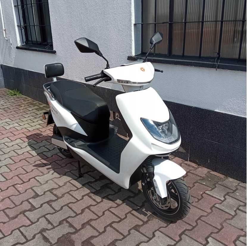 skuter Elektryczny 2100 YADEA T2 Tarnowski Góry RATY NA TELEFON dostaw