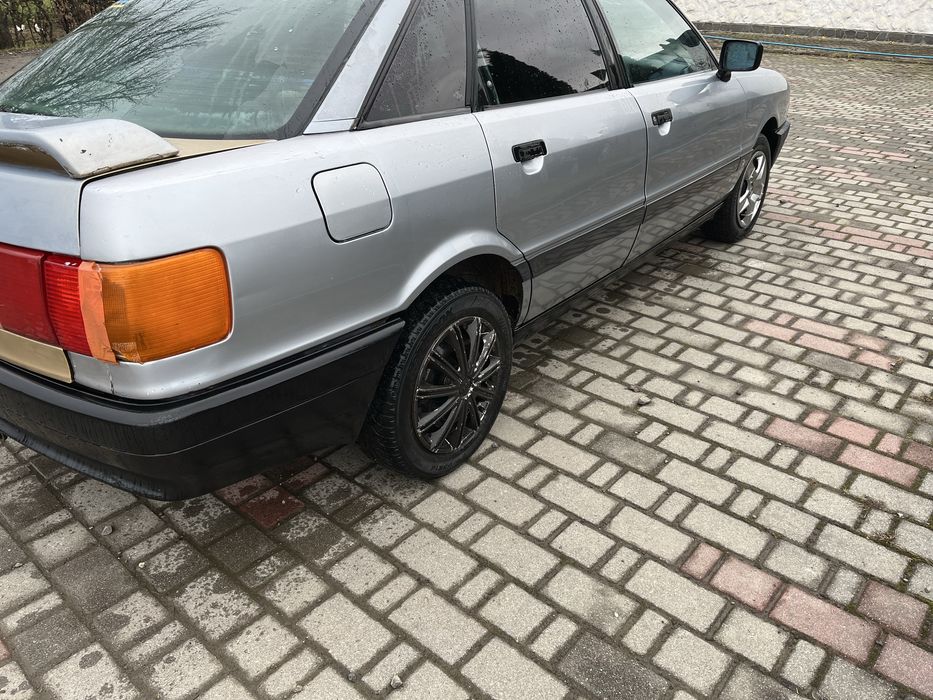 Ауді 80 1.8 газ бензин