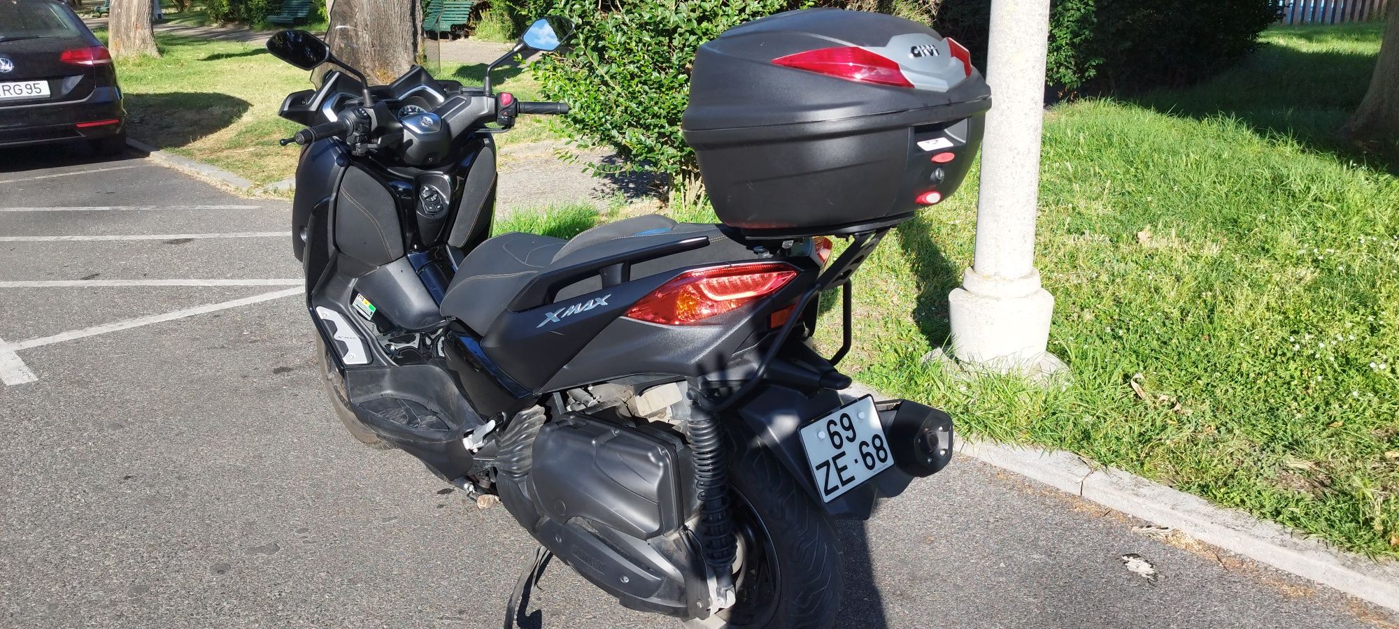 Yamaha xmax iron max 400