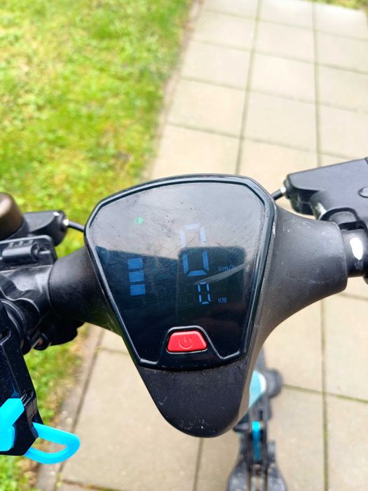 Hulajnoga Elektryczna Frugal Alpha Aqua 25 km/h 36V250W