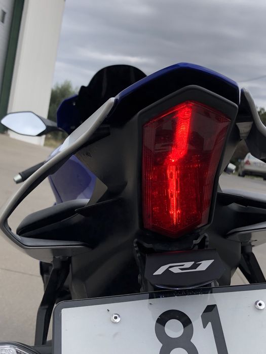 Yamaha R1 2016 poucos kms