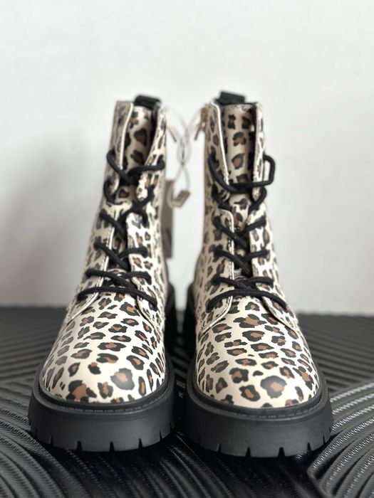 Черевики з леопардовим принтом Zara, розмір 34,35,36,38