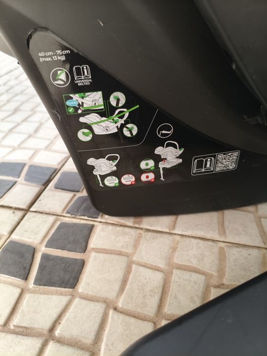 Cadeira auto ovo com isofix completa.