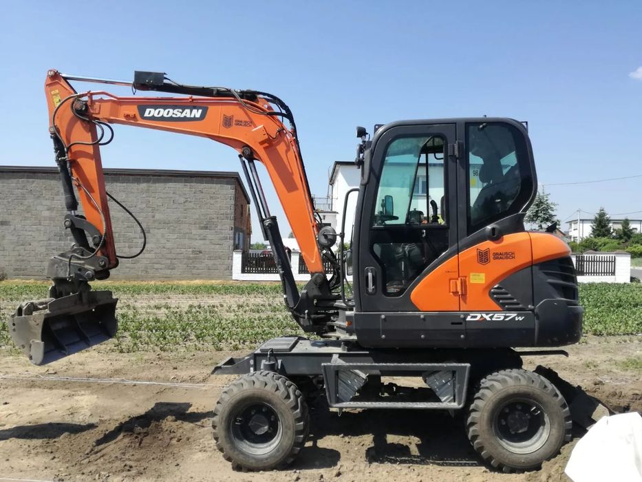 Doosan DX57  Doosan DX57 Komatsu, Kubota, JCB
