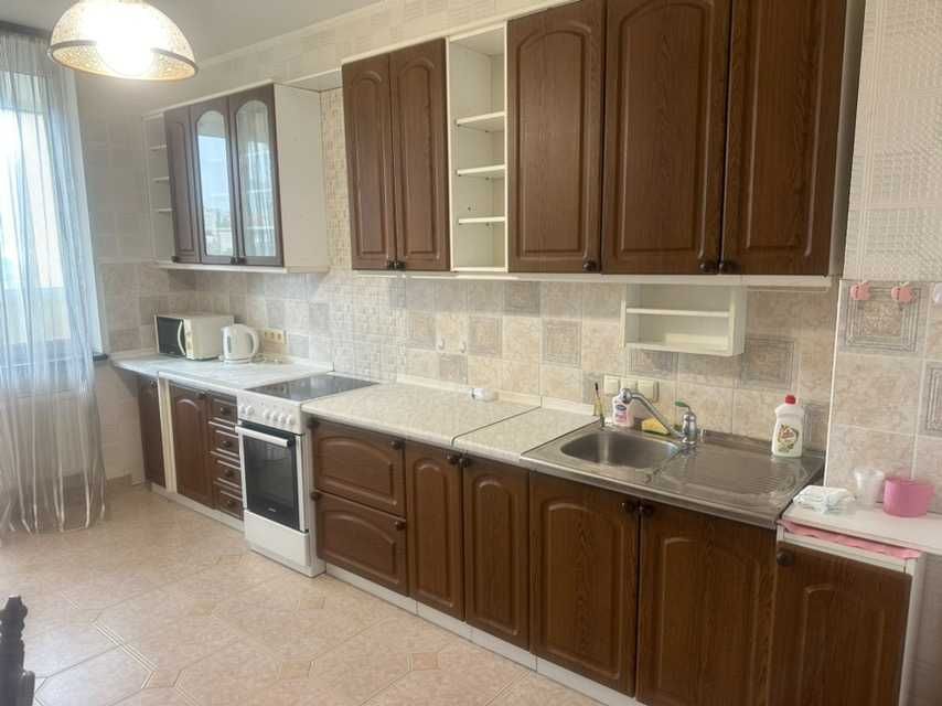 3-к Метро Деміївська. 117 м2. Сапер-Слобід. 22. Поверх 5. Леруа Мерлен