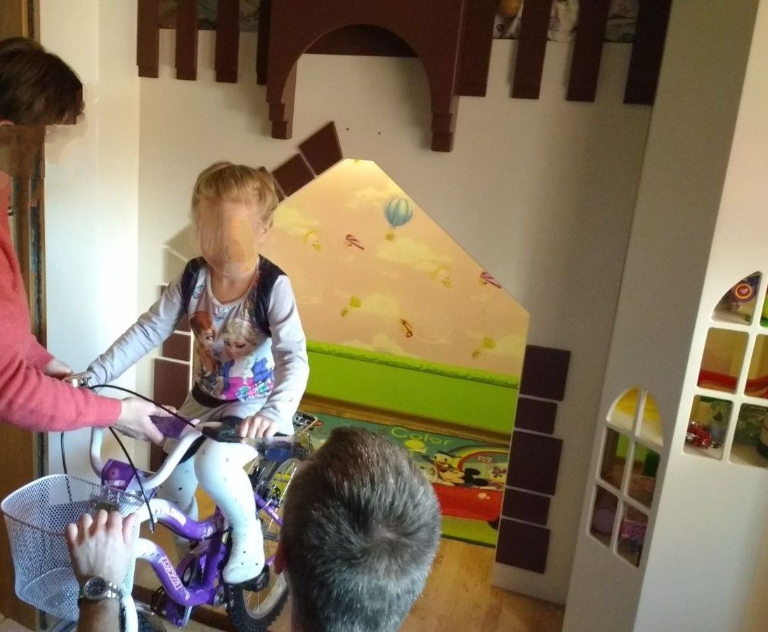 Łóżko dziecięce piętrowe Zamek Księżniczki