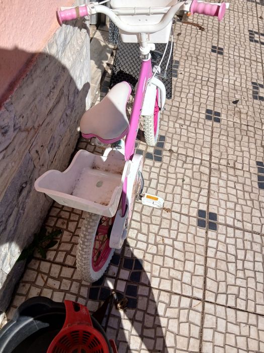 Bicicleta de menina